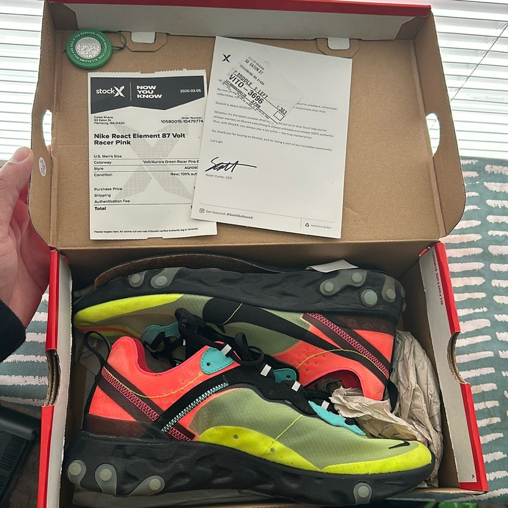 Nike react element 87 volt racer pink